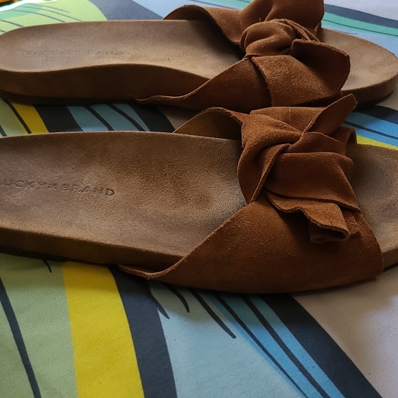 Lucky Brand Suade Sandals - Picture 5 of 5